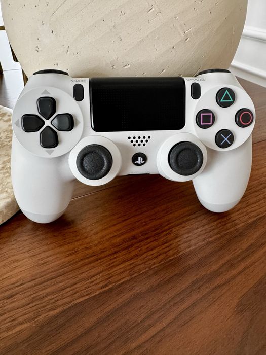 Pad Sony DualShock 4 V2 biały oryginalny PS4 idealny stan
