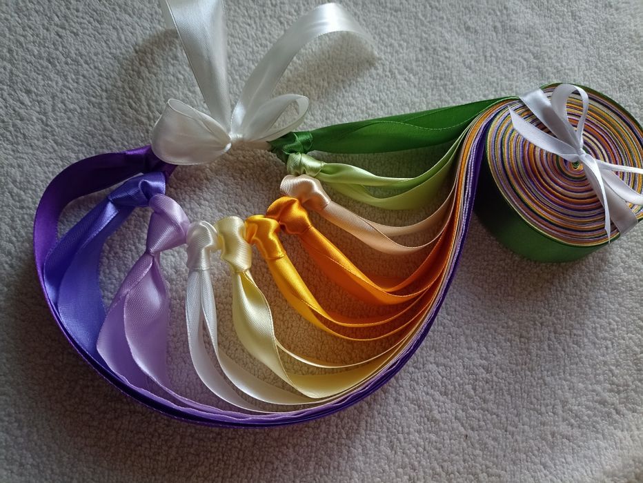 Ring oczepinowy 20 wstążek do odcinania