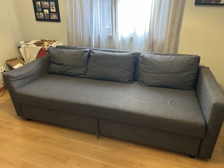 Sofá cama Ikea 3 lugares modelo Friheten