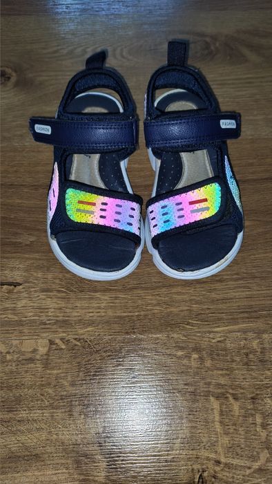 16 см світло відбивні босоніжки, сандалі