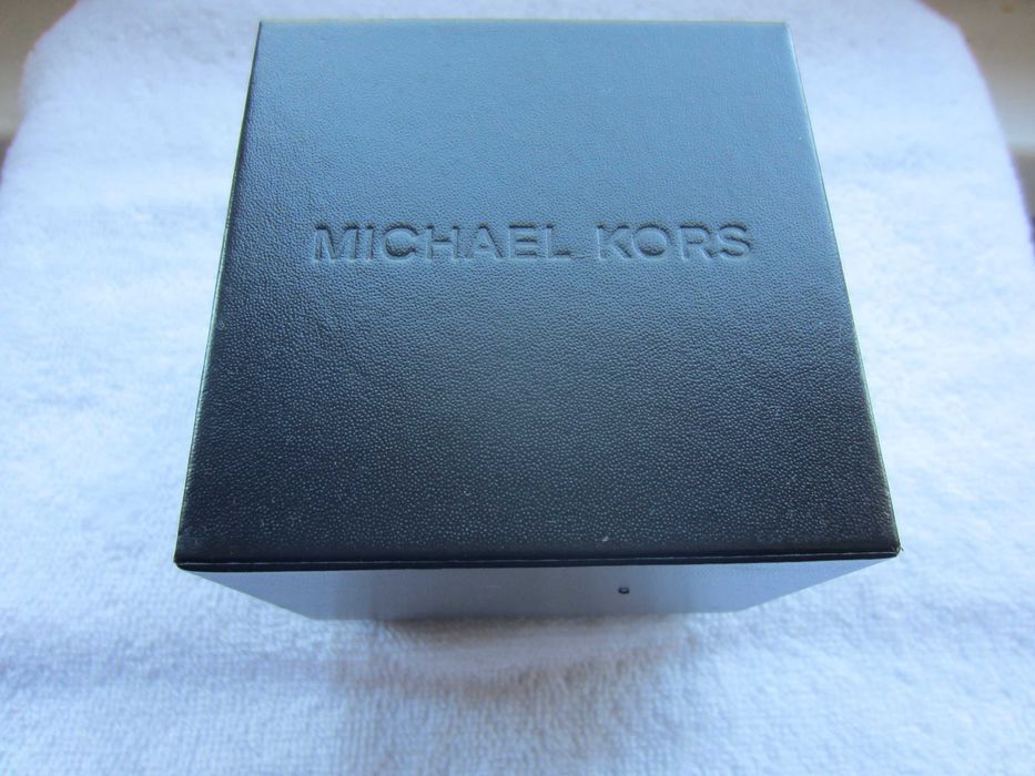 Michael Kors коробка от часов