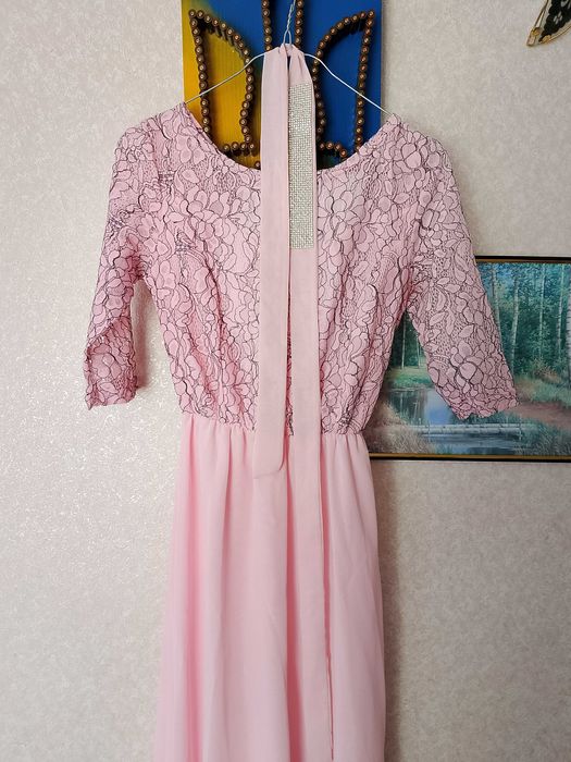 Святкова,на випуск сукня