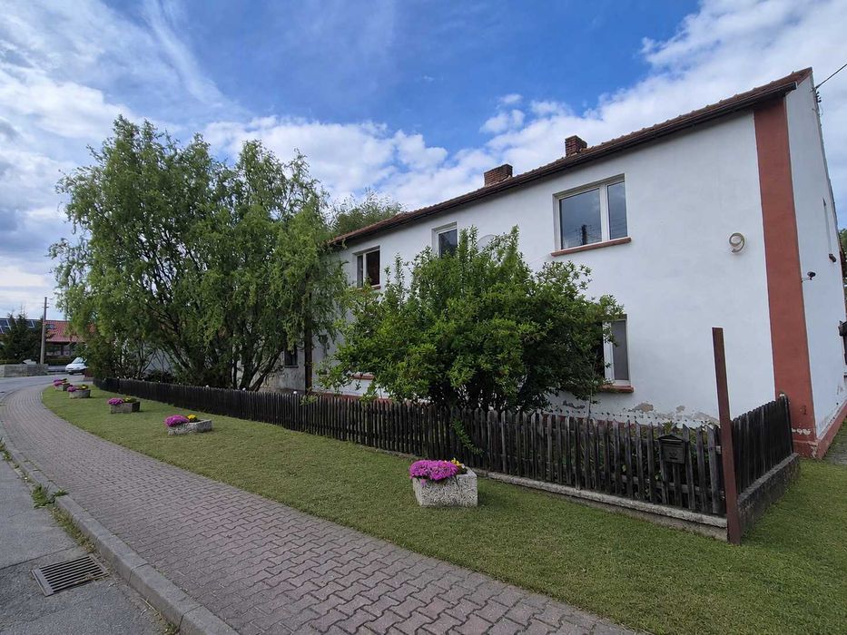 Dom z dużym potencjałem – Zakrzów, gm. Gogolin | 220 m² + zabudowania gospodarcze | działka 20 arów
