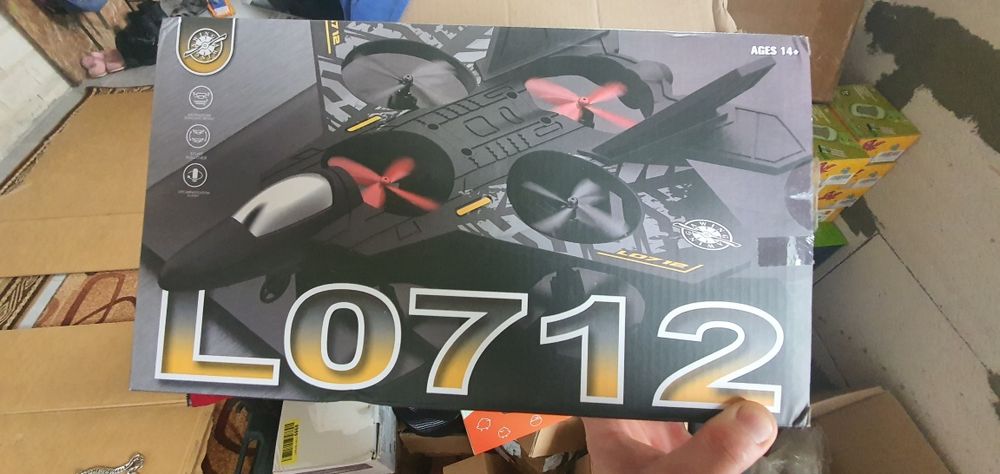 Продам Іграшковий літак з пінопласту на радіокеру