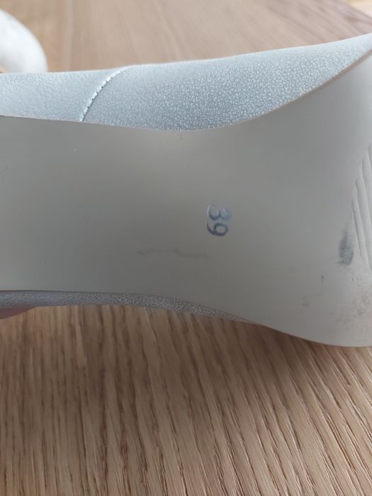 Buty ślubne srebrne