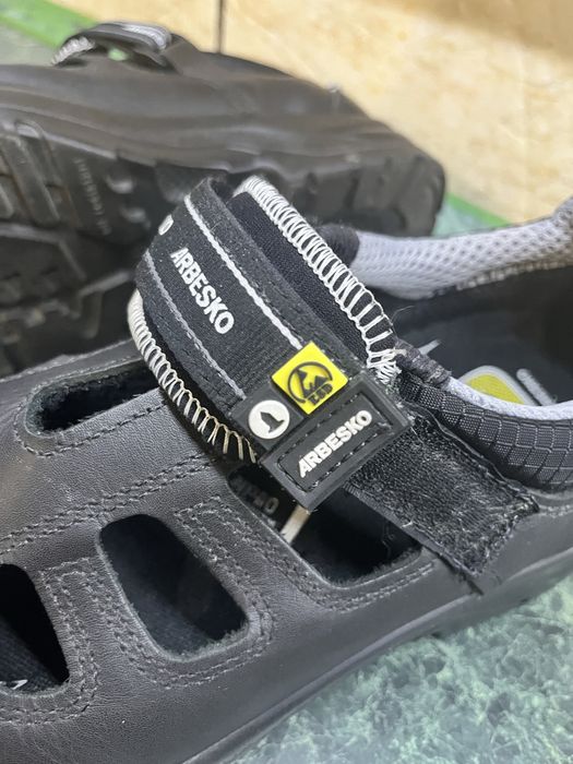 Робоче взуття ARBESKO Швеція. Робочі сандалі