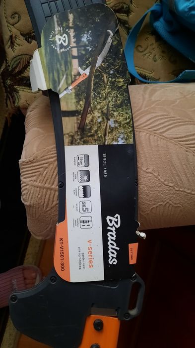 Bradas V-Series KT-V1501-300, пила з гаком телескопічна