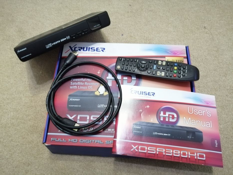 Супутниковий ресивер Xcruiser XDSR380HD.