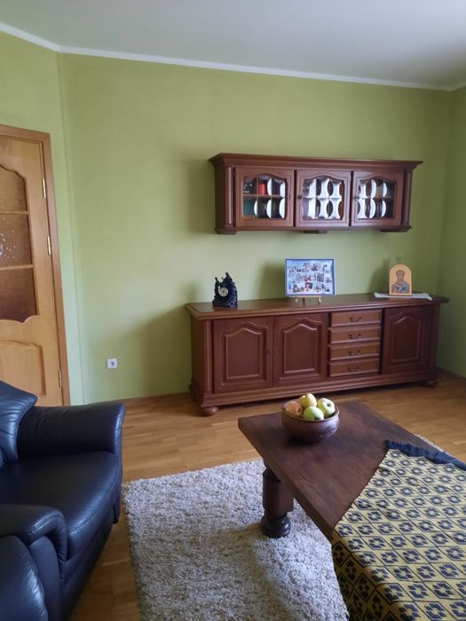 Продається просторий будинок з прибудовон(окремий вхід)