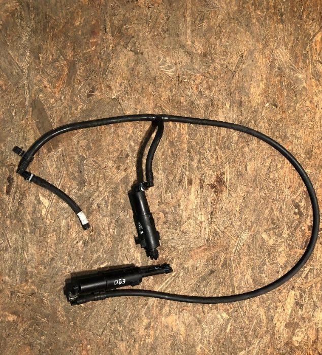 Spryskiwacz Dysza Lampy BMW E90