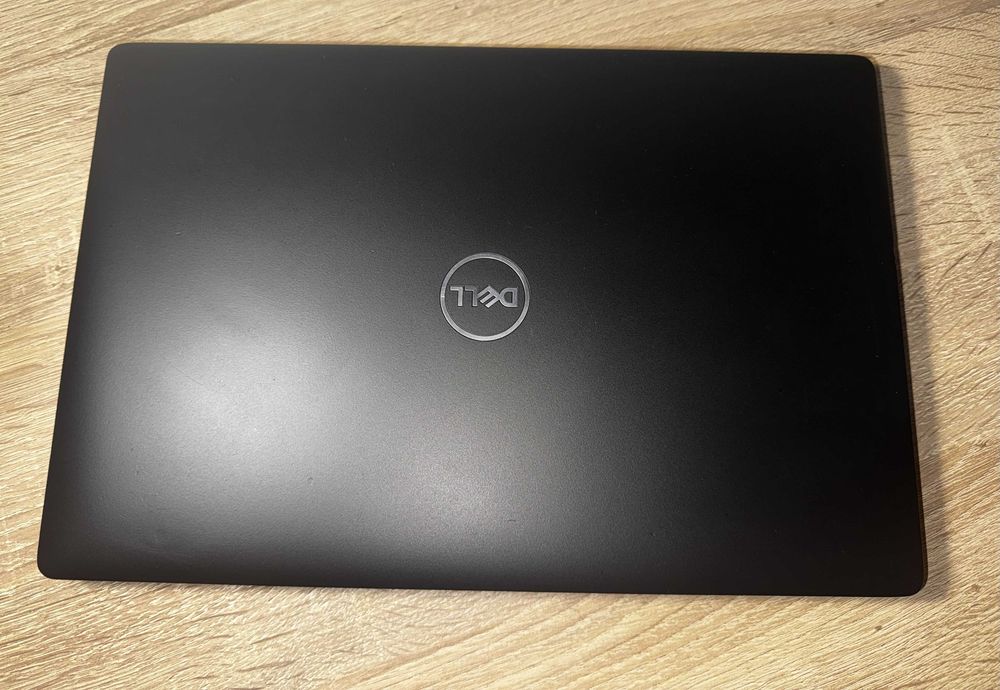 Dell Latitude 5400 Core I5-8265U  8GB / 256 GB Czarny WIN 11