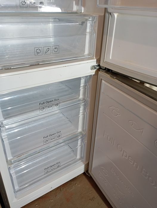 Продам холодильник Samsung