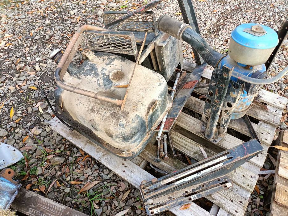 podest zetor konsola błotniki pedały kabrio 7211,7011,5211,5011,6011