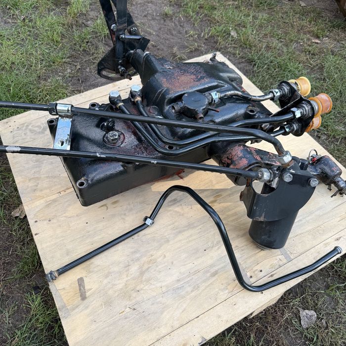 Podnośnik,plecak,pokrywa Zetor 7211,7245,6211,7745,itp. Ursus C-360