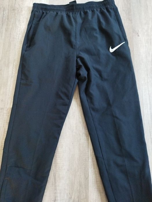 Orginals nowe dresy Nike dri-fit.M