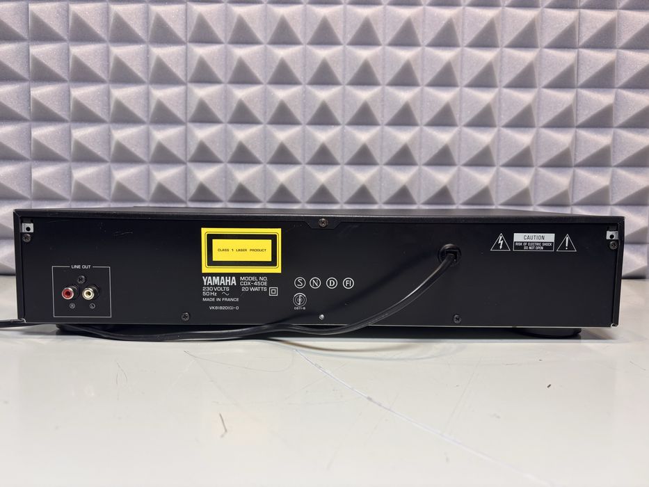 Odtwarzacz CD Yamaha CDX 450 E