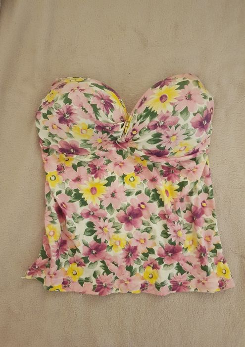 Blusas tops com bojo do Brasil