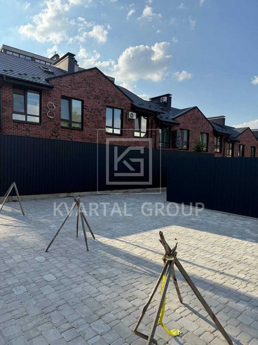 Продажа двухэтажного Таунхаус в центре Ирпеня ГАЗ опалення Біля парку лісу Ваша мрія про власний дім стає реальністю!!!