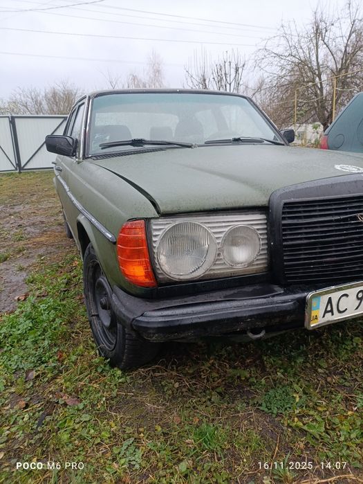 СРОЧНО ПРОДАМ Mercedes w123 Мерседес