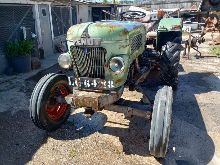 Fendt Farmer 2 de 1967 + caixa de carga Herculano