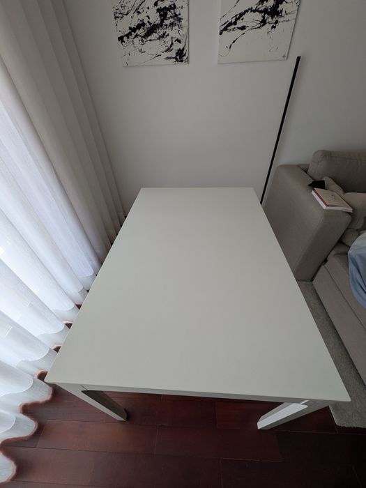Mesa extensível branca