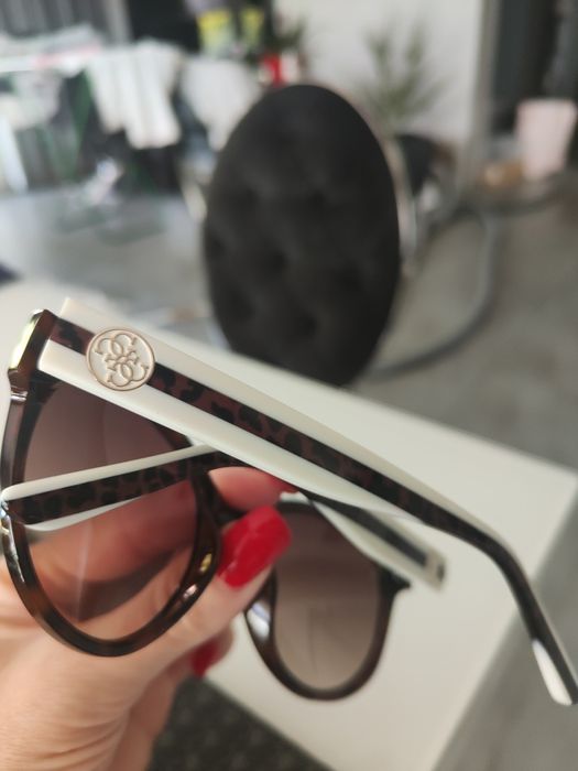 Nowe okulary przeciwsłoneczne Guess