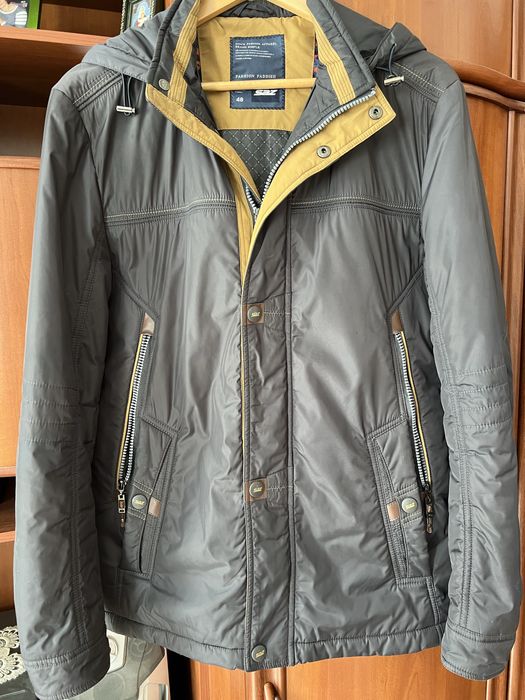 Весенняя курточка на подростка