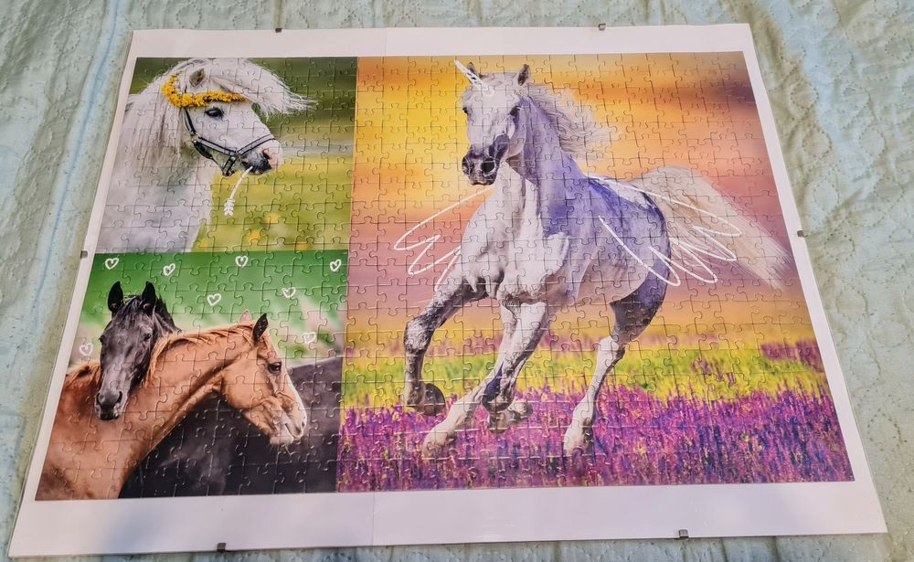 Puzzle konie z antyramą 40 x 50 cm
