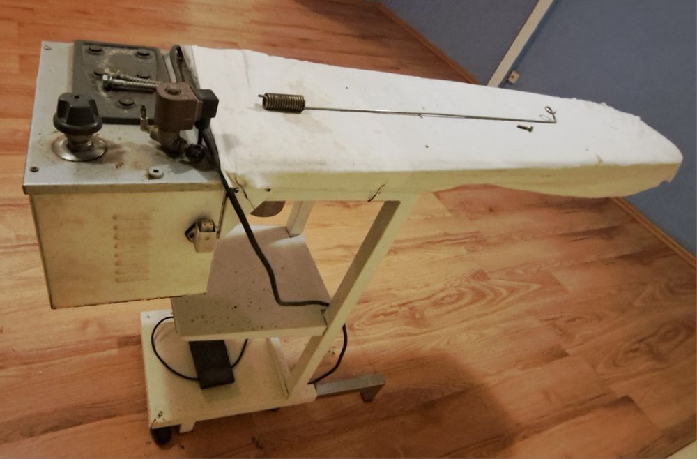 Stół prasowalniczy Comel deska do prasowania