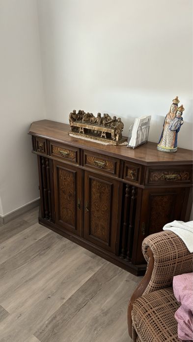 Móvel de madeira vintage