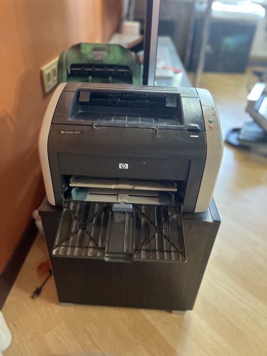 Принтер HP LaserJet 1010