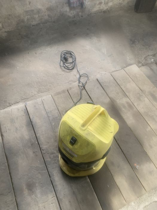 Пилосос Karcher під ремонт