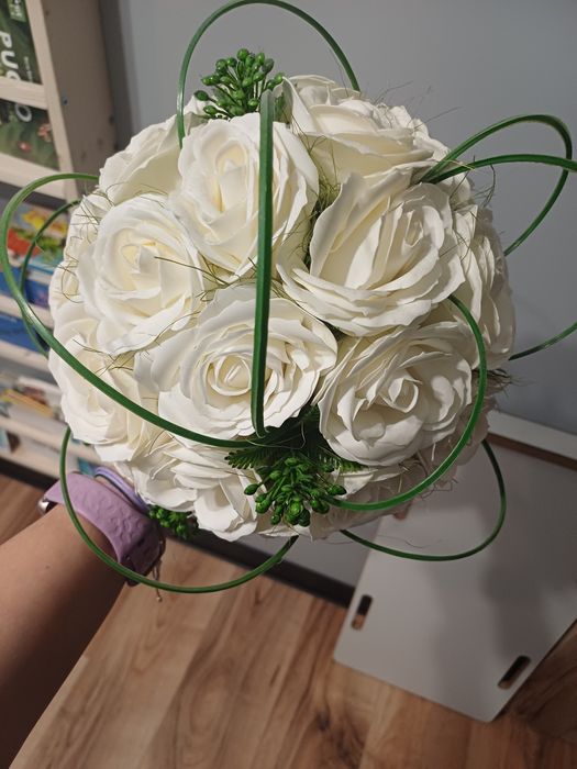 Bukiet ślubny plus winetka