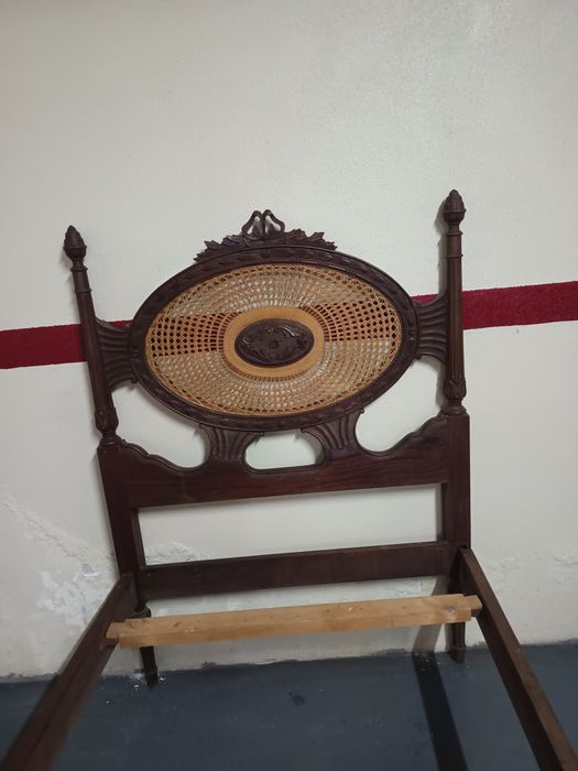 Cama solteiro 1.90x90.