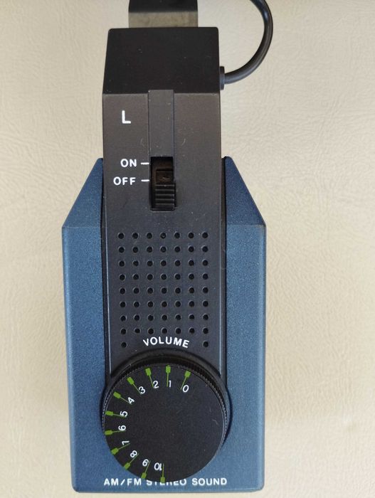 Auriculares com rádio FM / AM – antigo vintage