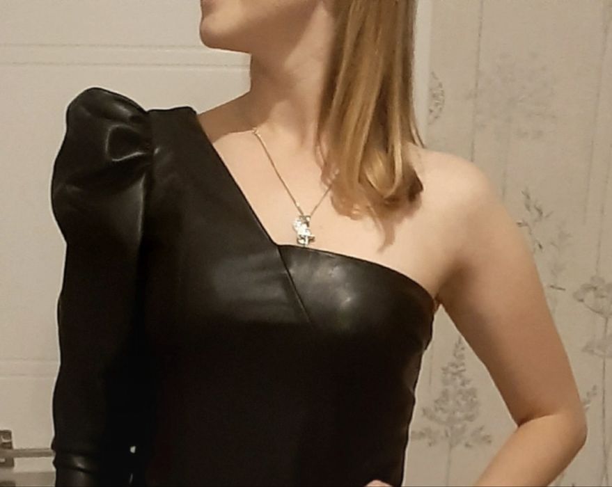 Sylwester impreza Zara asymetryczna czarna sukienka rozm.M eko skóra