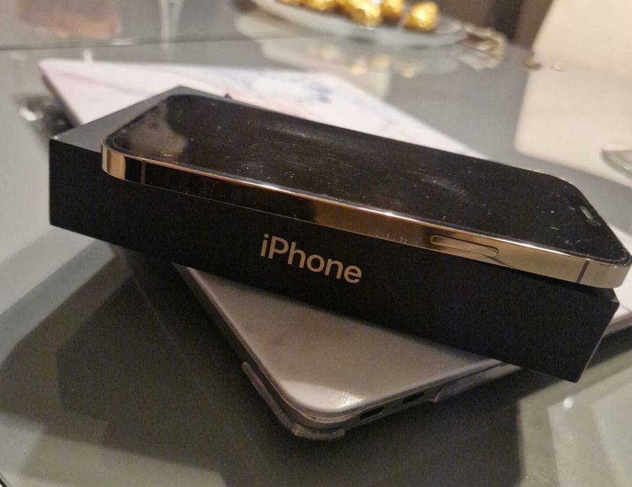 Smartfon Apple IPhone 12 pro 128 gb zloty