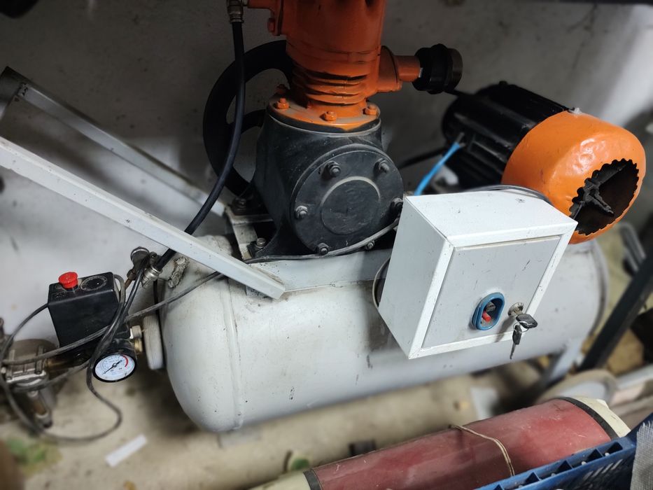 Компресор повітряний