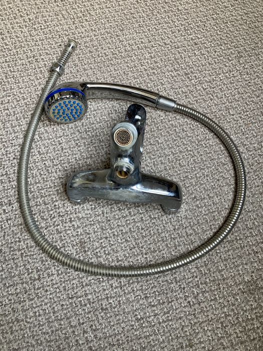 Bateria wannowa z prysznicem