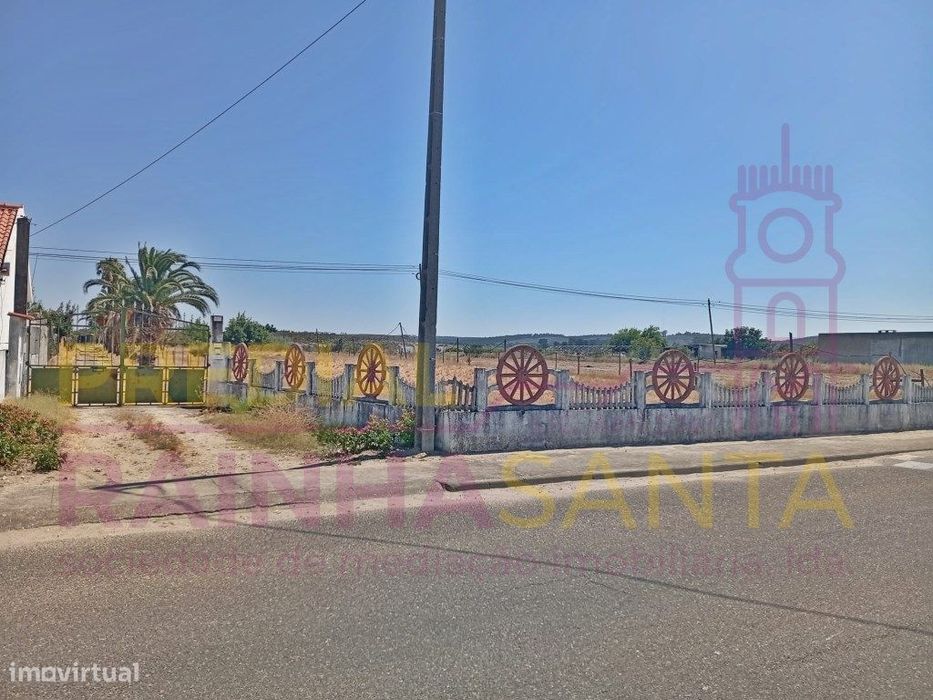 Herdade toda murada com artigo urbano 1460 m2 e rústico com 16.280 m2