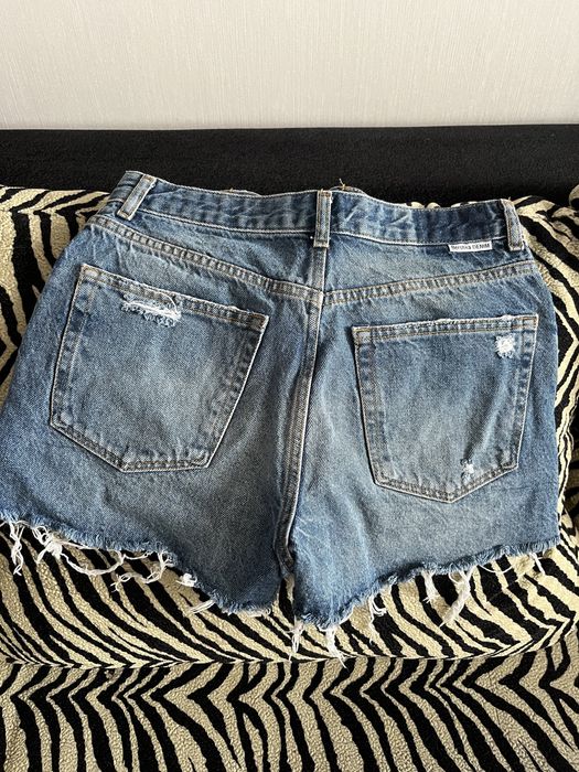 Шорти жіночі Bershka