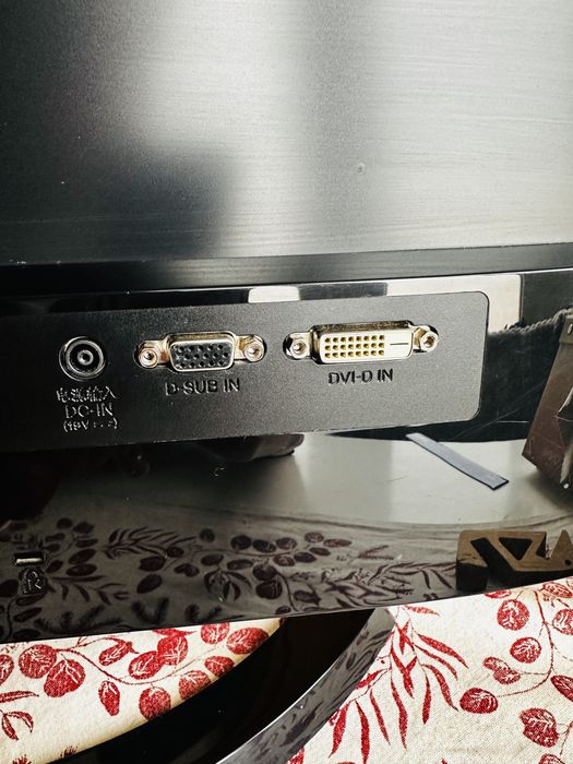 LG 24MP58D-P - 24″ IPS-монітор Full HD (1920×1080)