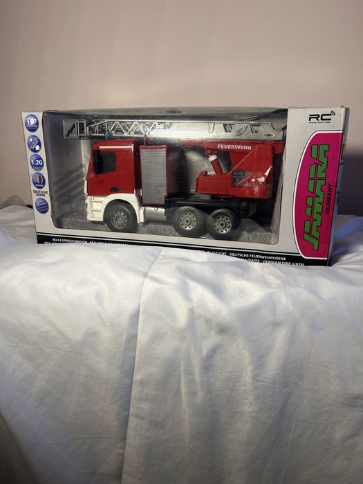 Пожежна машина на радіоуправлінні,радіокеруванні