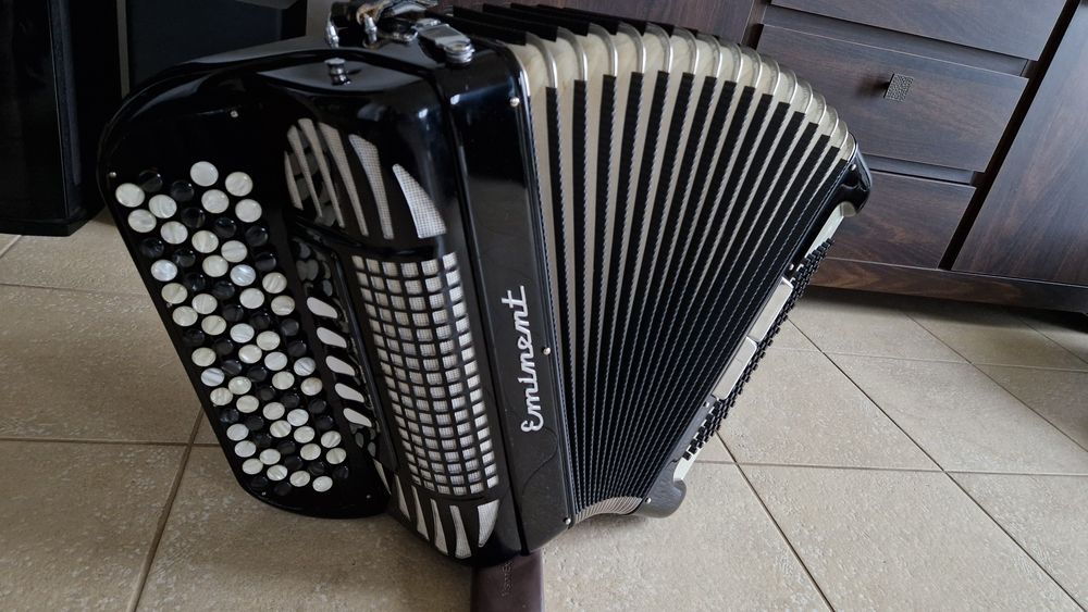 Akordeon Excelsior 96 basów guzikowy