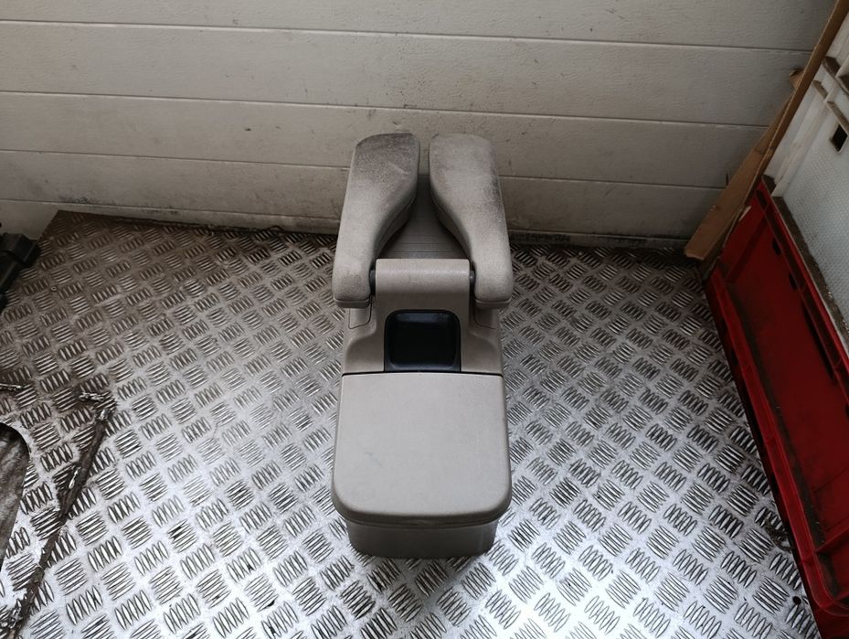 Renault Megane II Scenic podłokietnik schowek