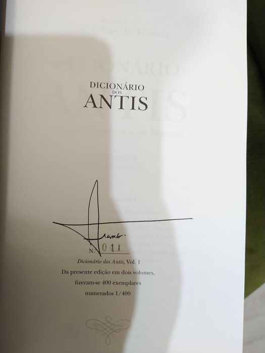 Dicionário dos Antis