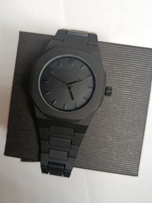 Чоловічий наручний годинник в стилі Total Black