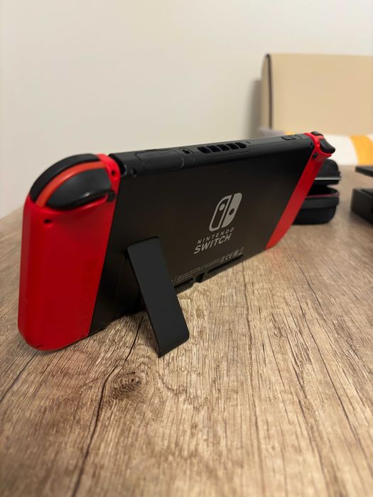 Nintendo Switch + Acessórios + Bolsa