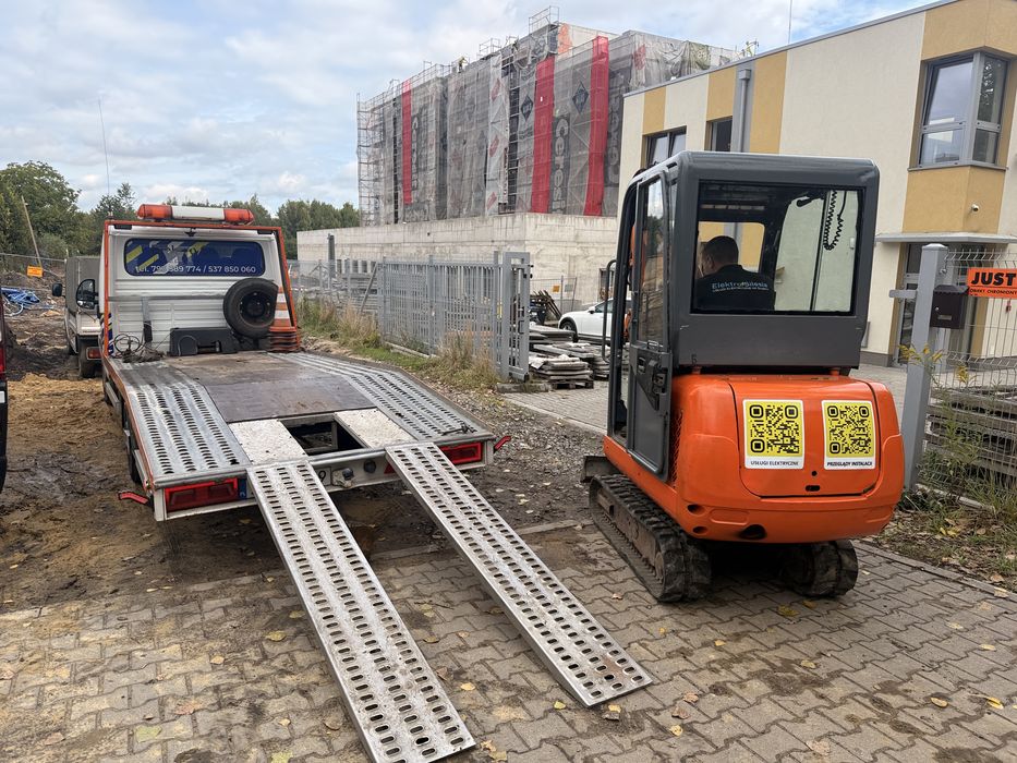 Minikoparka , uslugi minikoparka 120zl/h ( wiertnica )