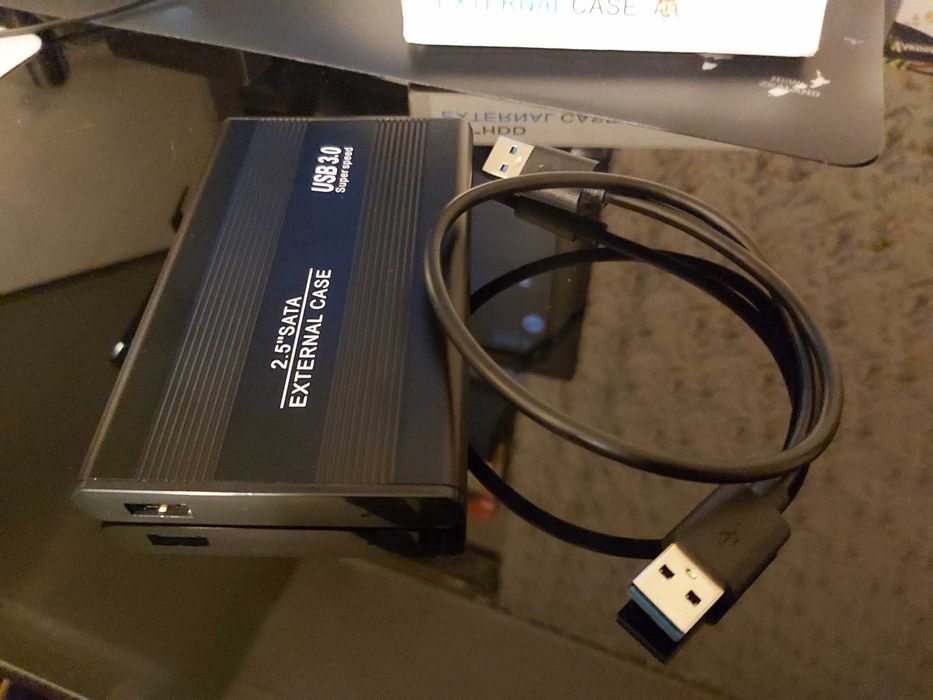 Dysk zewnętrzny HDD 650 GIG  wszystkie konsole laptop  telewizory  itp